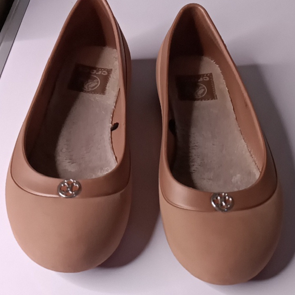 CROCS Tan Loafers with Metallic Embellishment